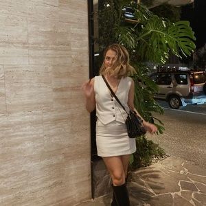 Meet your Posher, Isabella